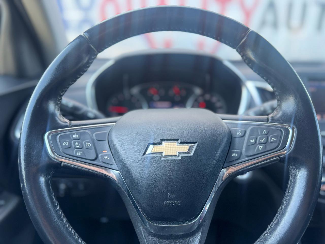 Used 2021 Chevrolet Equinox LT image 39