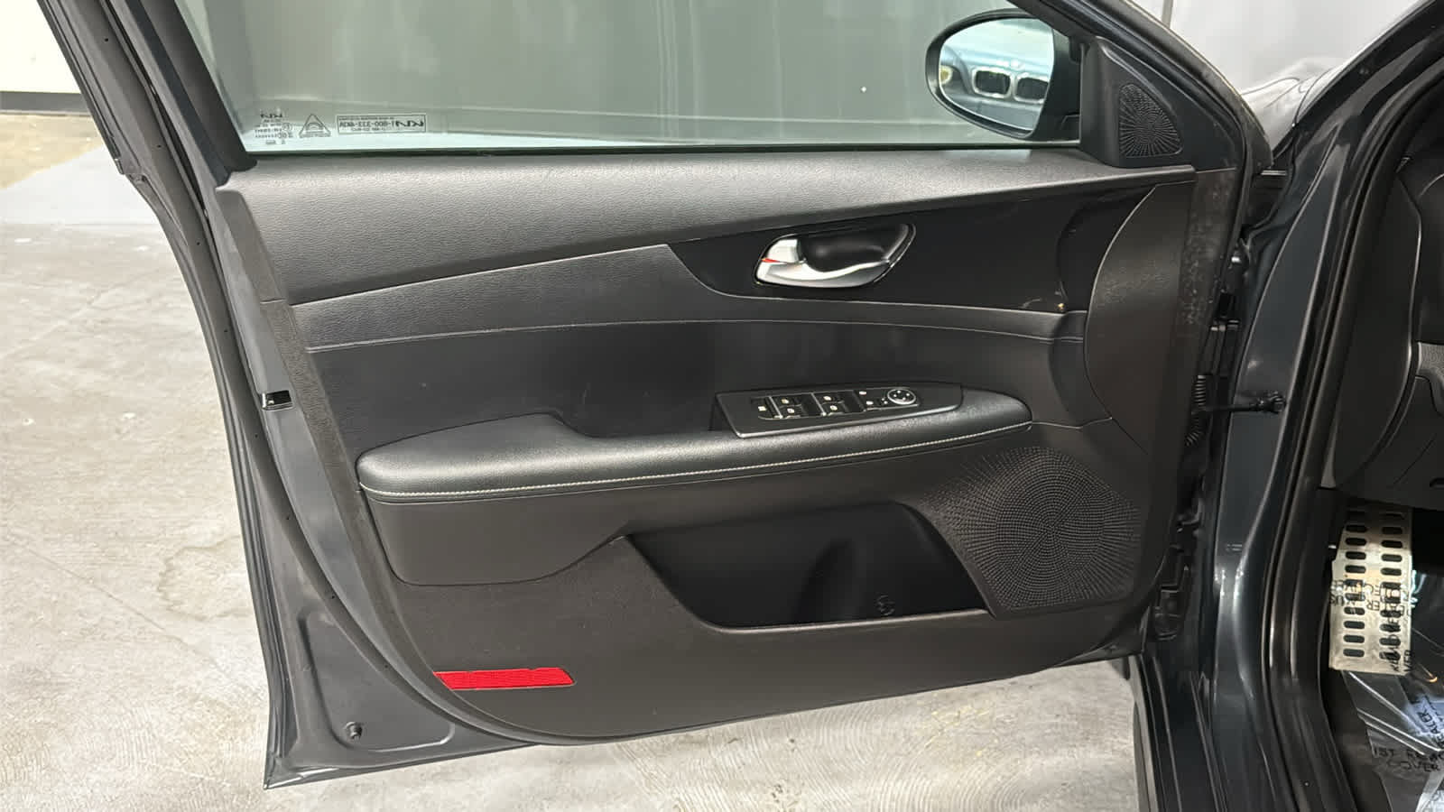 Used 2023 Kia Forte GT-Line FWD image 9