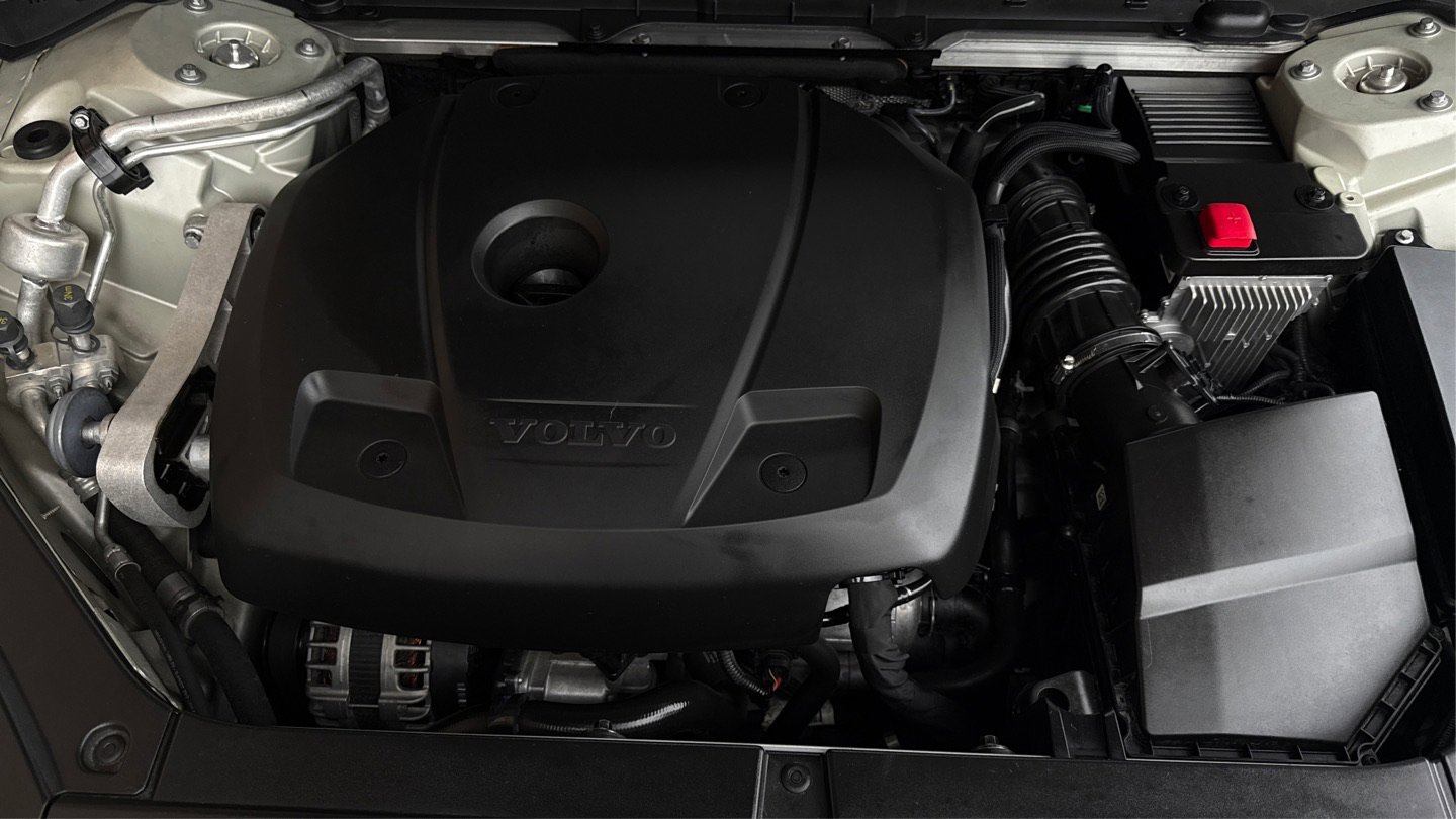 Used 2020 Volvo XC90 T6 Inscription w/ Protection Package Premier image 9