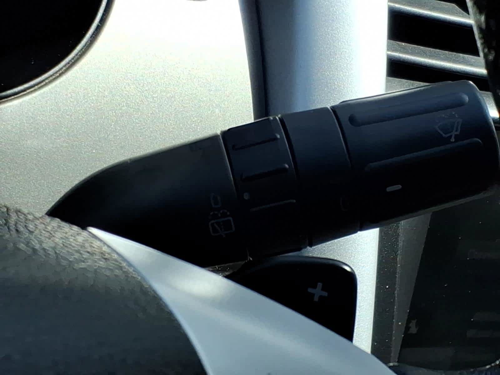 Used 2014 Ford Edge Sport w/ Driver Entry Package FWD image 14