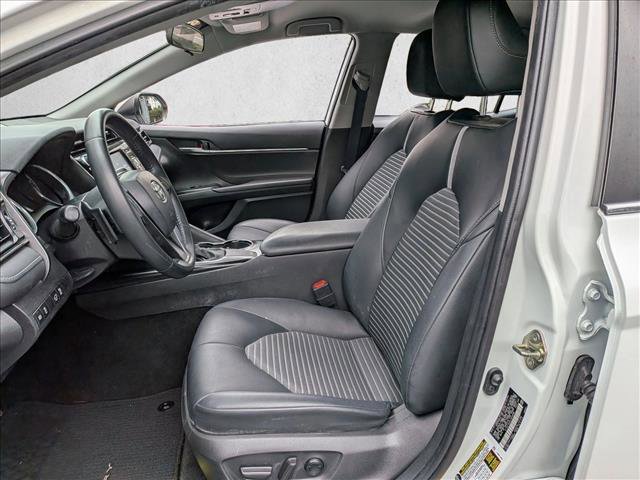 Used 2020 Toyota Camry SE image 15