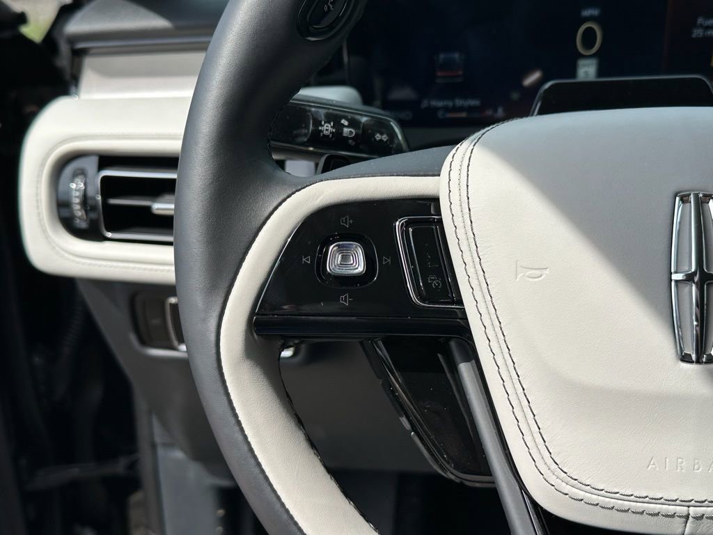 New 2026 Lincoln Aviator Reserve w/ Illumination Package AWD/4WD image 8