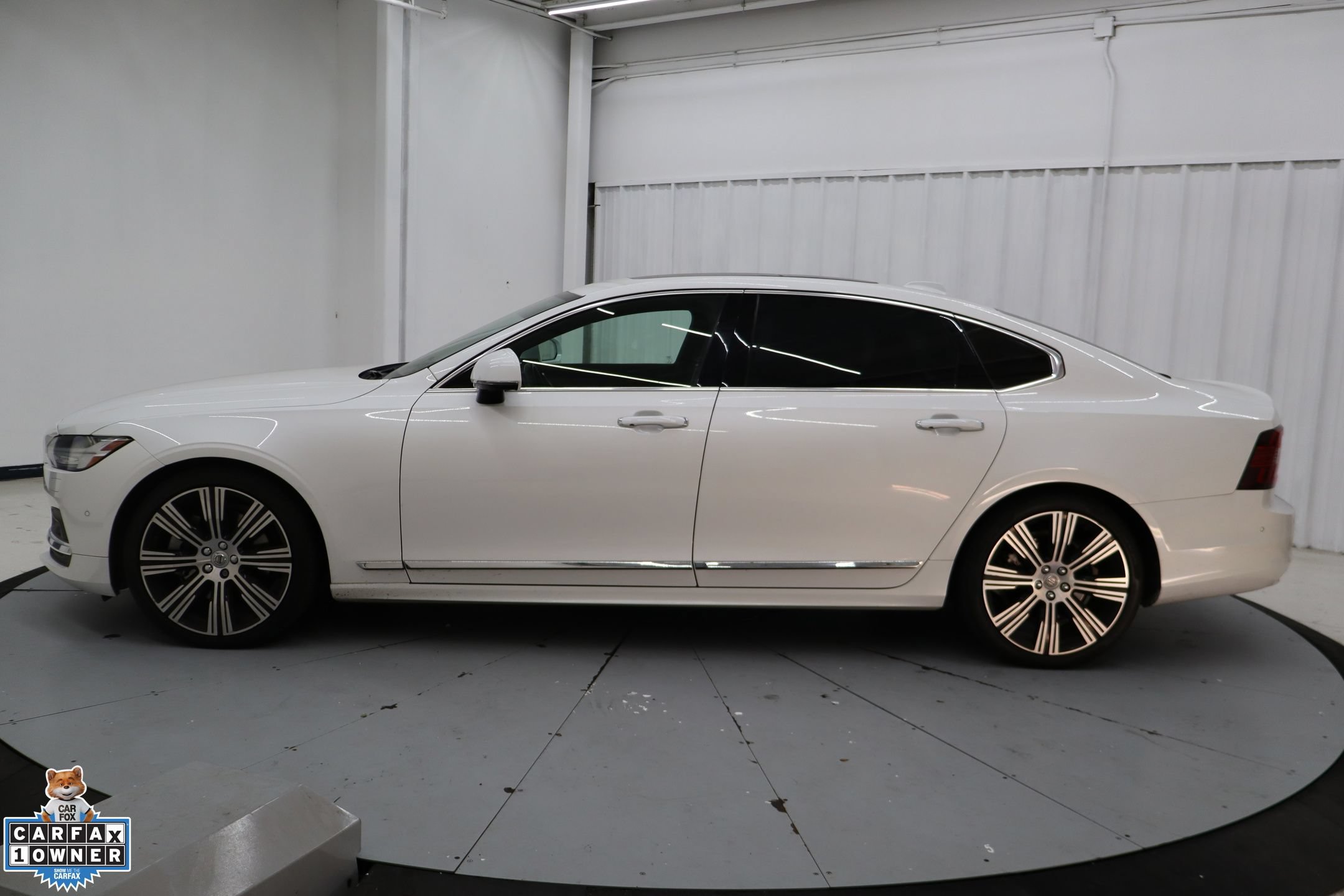 Used 2022 Volvo S90 B6 Inscription w/ Advanced Package AWD/4WD image 7