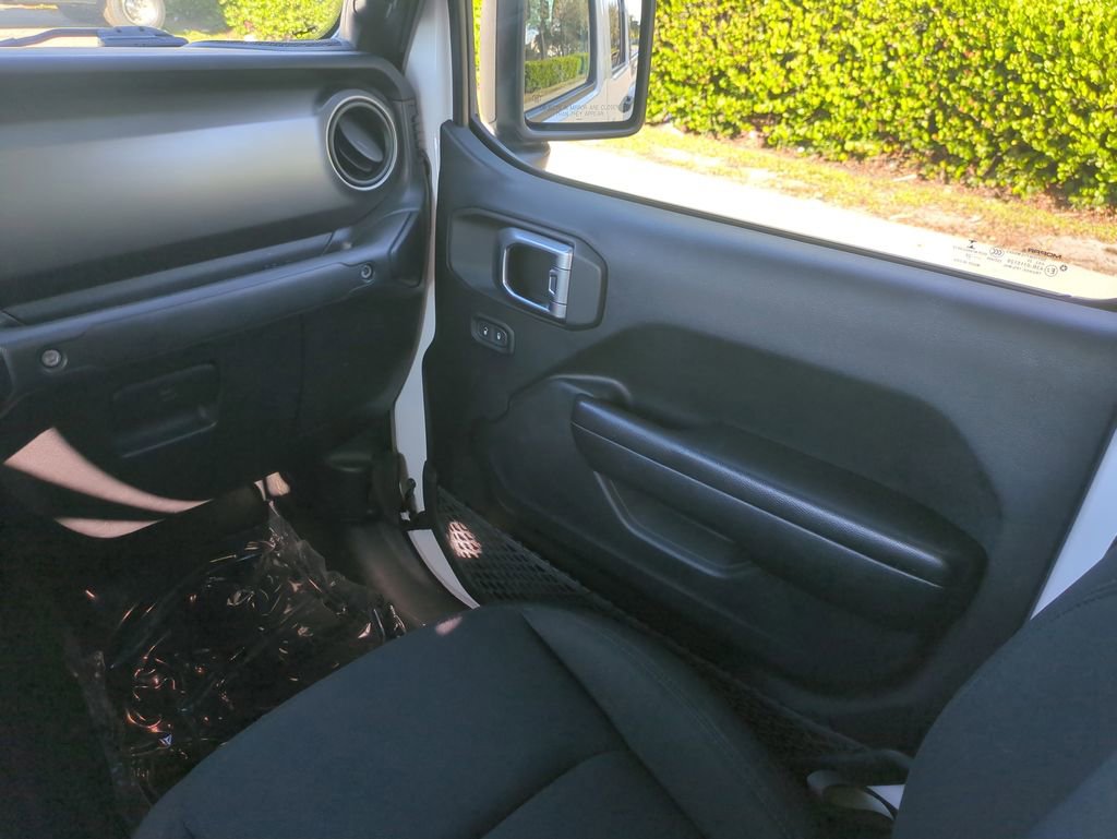 Used 2020 Jeep Gladiator Sport w/ Quick Order Package 24S image 20