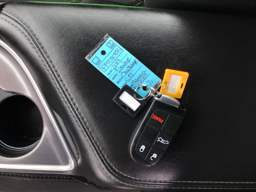 Used 2019 Dodge Challenger SXT RWD image 27