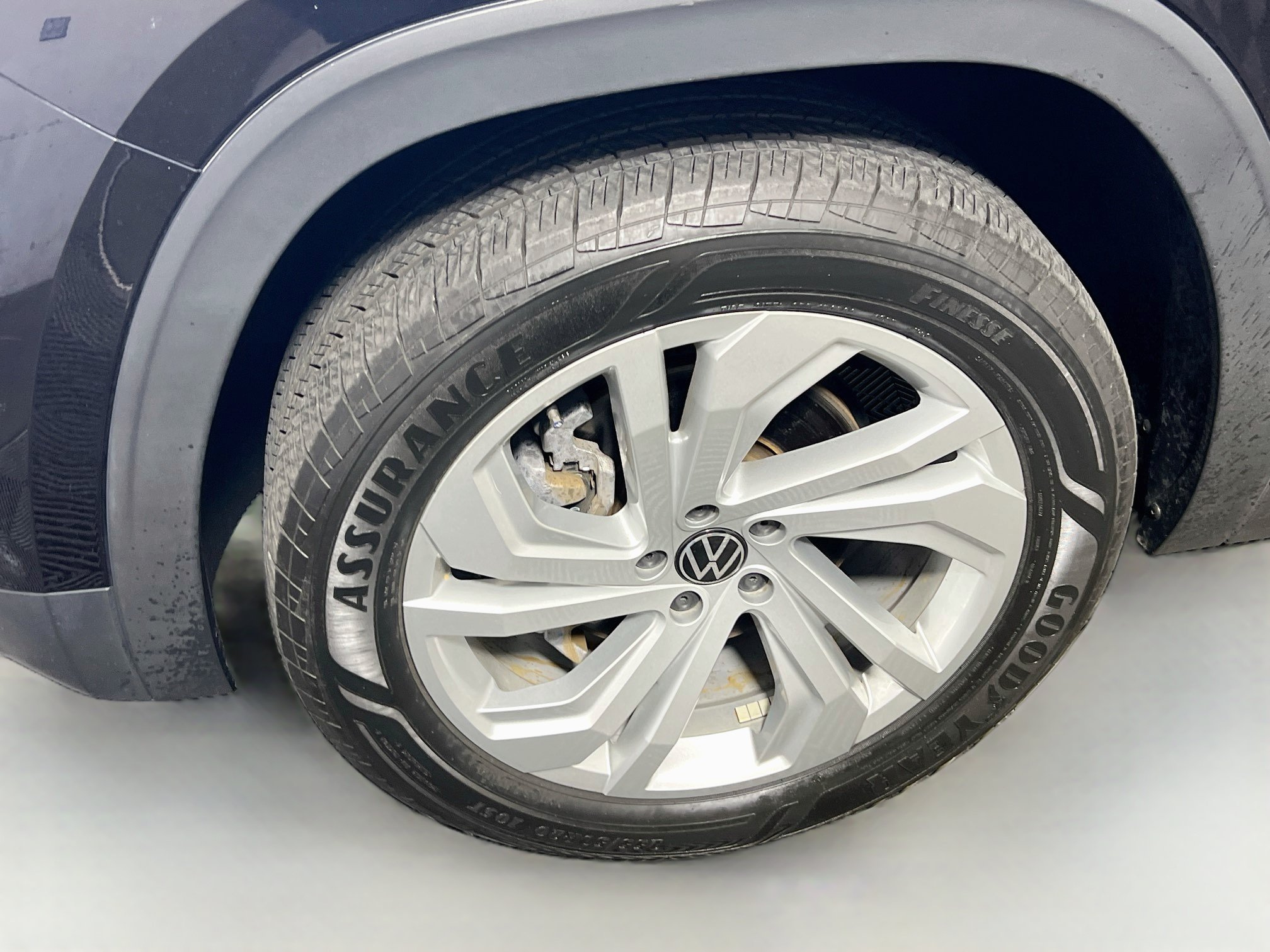 Used 2023 Volkswagen Atlas SE FWD image 13