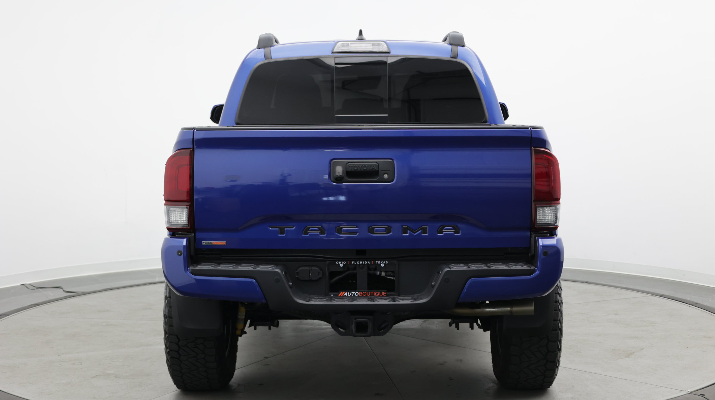 Used 2018 Toyota Tacoma TRD Sport AWD/4WD image 8