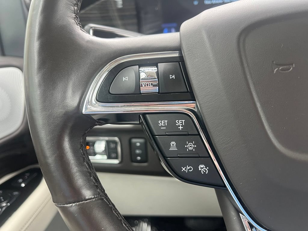 Used 2022 Lincoln Navigator L Black Label AWD/4WD image 31