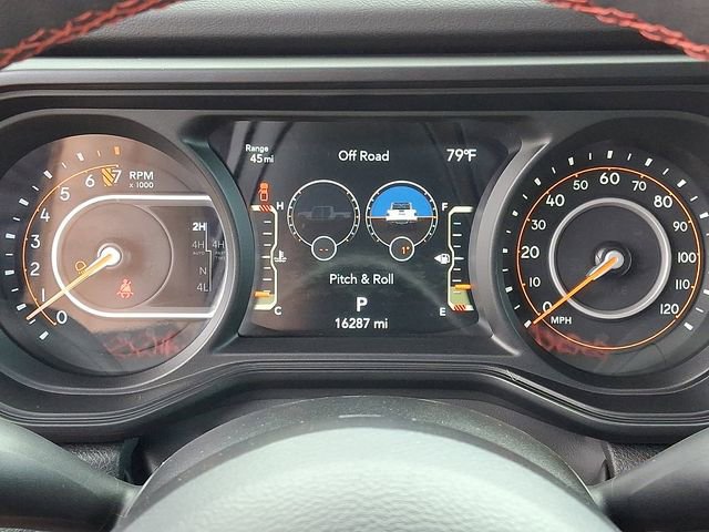 Used 2024 Jeep Gladiator Rubicon AWD/4WD image 23