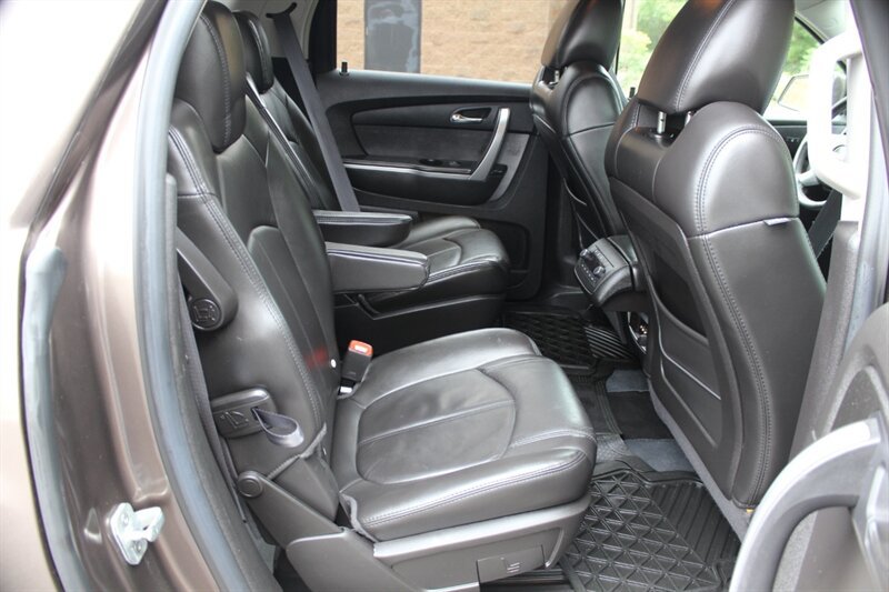 Used 2008 GMC Acadia SLT AWD/4WD image 18