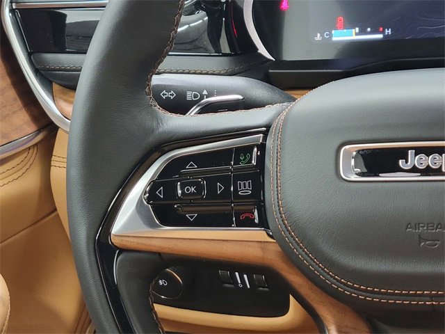 New 2025 Jeep Grand Cherokee Summit image 30