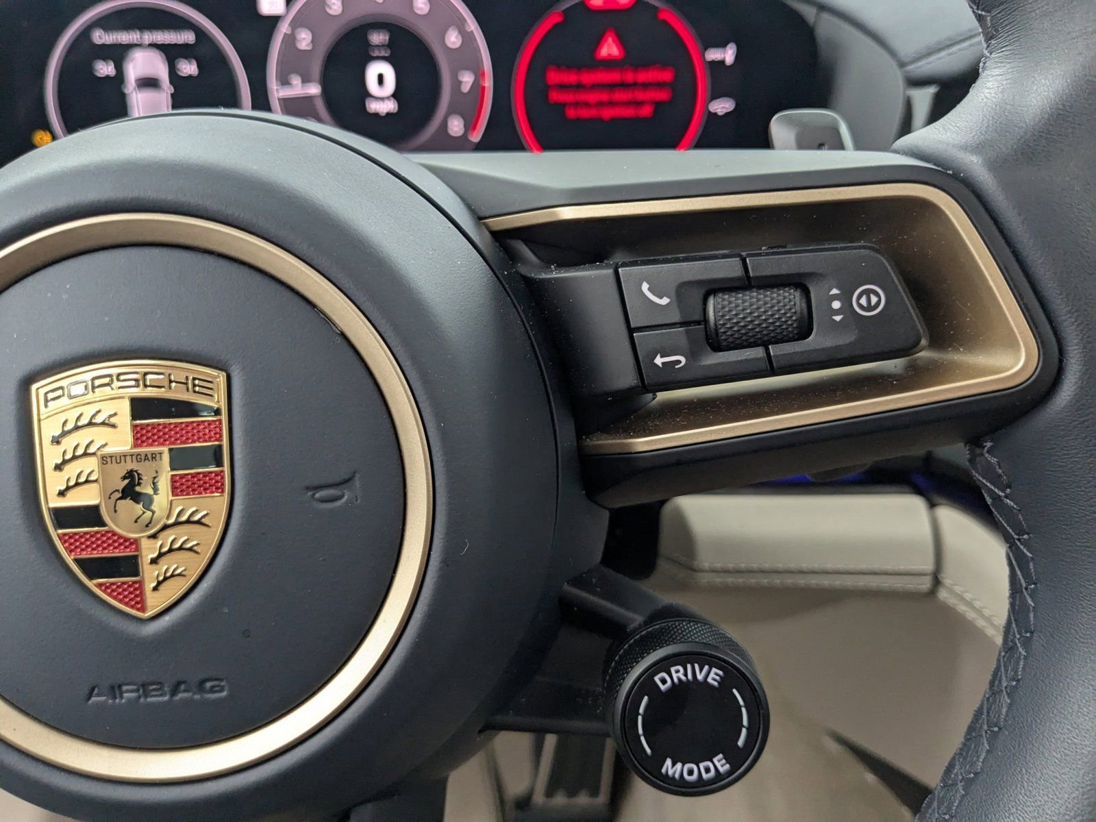 Certified 2024 Porsche Panamera 4 image 19