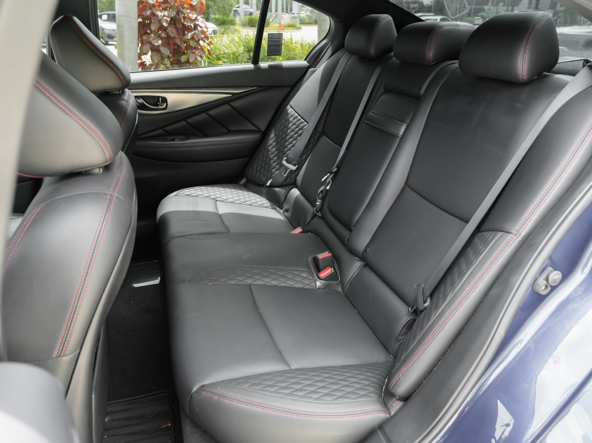 Used 2018 INFINITI Q50 Red Sport 400 w/ Sensory Package (Sport) AWD/4WD image 19