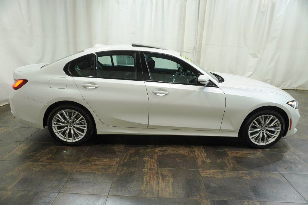 Used 2023 BMW 330i xDrive Sedan w/ Driving Assistance Package AWD/4WD image 3