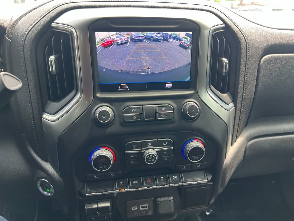 Used 2021 Chevrolet Silverado 1500 LT AWD/4WD image 39