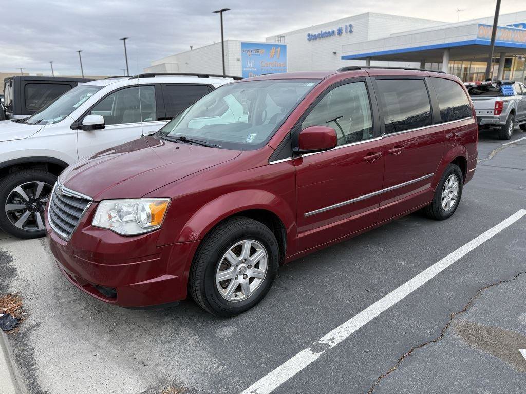 Used 2010 Chrysler Town & Country Touring Plus w/ Security Group image 7