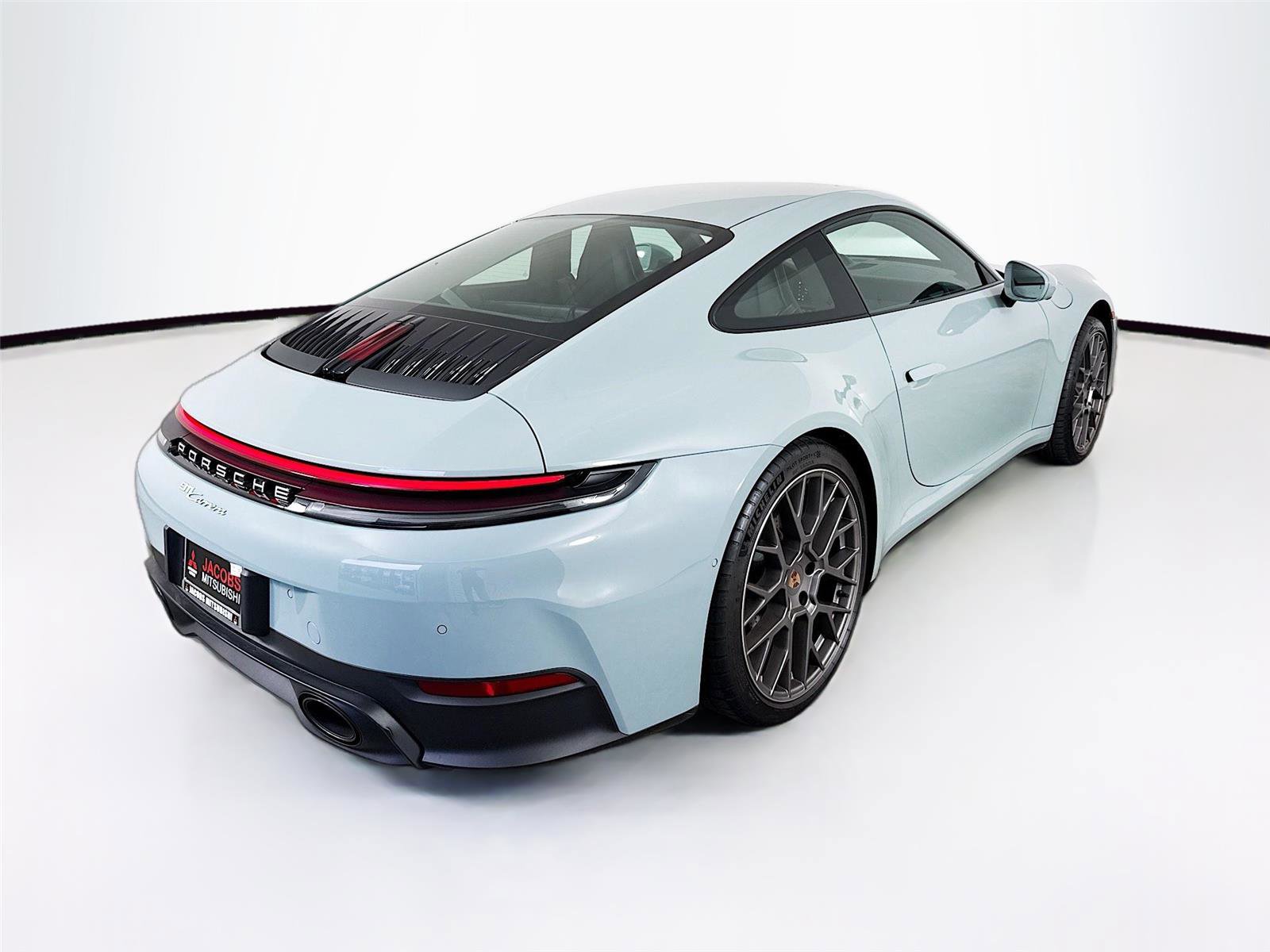 Used 2025 Porsche 911 Carrera image 7