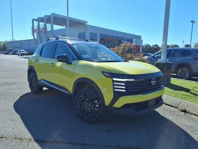 New 2026 Nissan Kicks SR