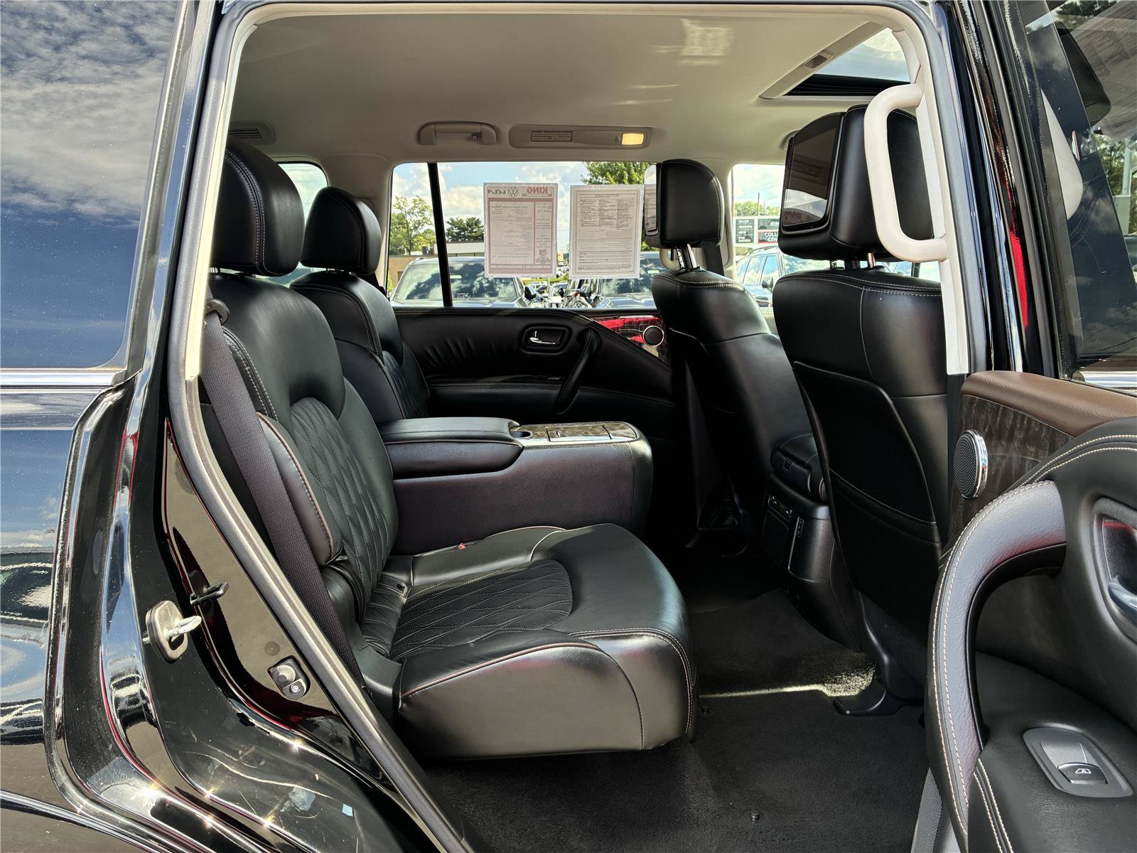 Used 2021 Nissan Armada Platinum w/ Captain's Chairs Package AWD/4WD image 17