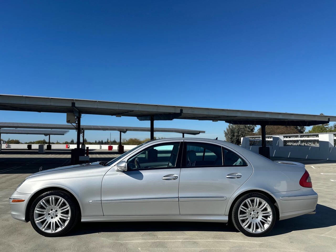 Used 2007 Mercedes-Benz E 350 Sedan image 8