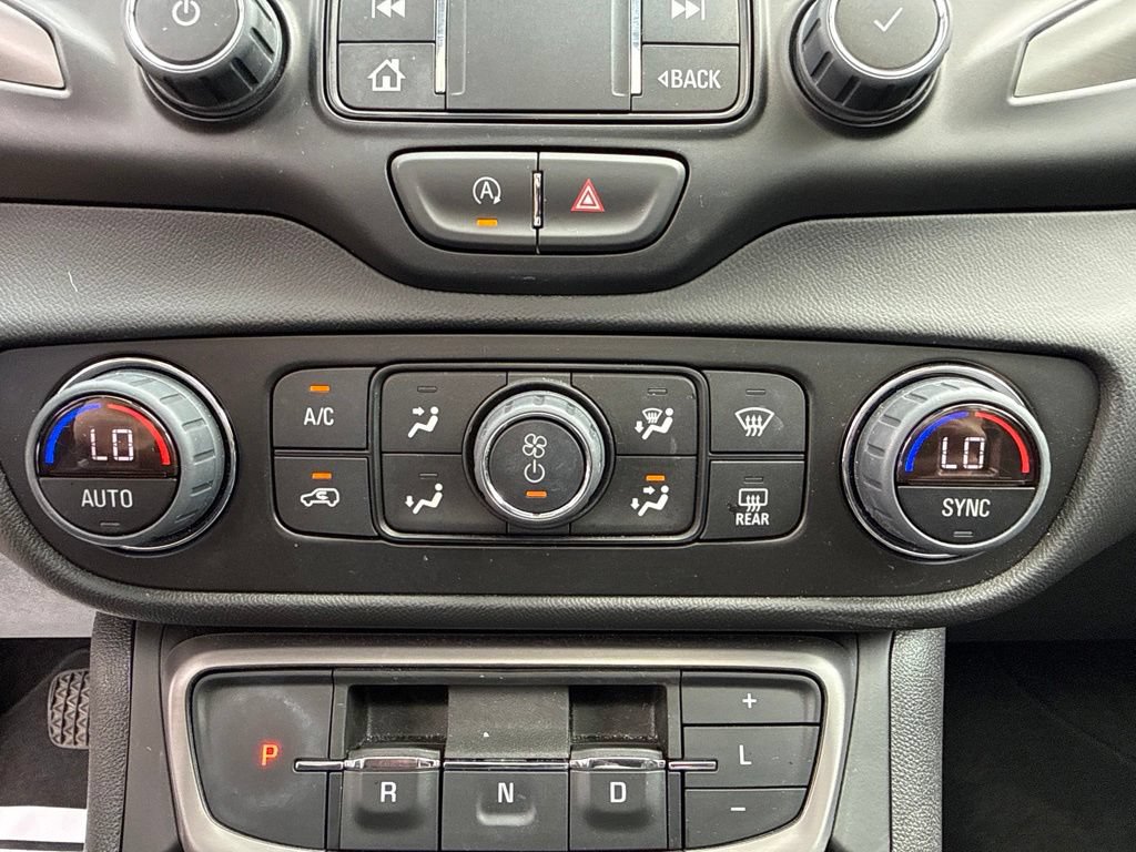 Used 2024 GMC Terrain AT4 w/ LPO, 'HIT The Road' Package AWD/4WD image 35