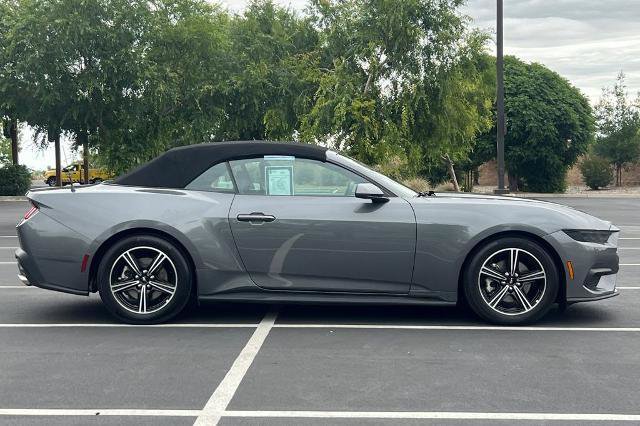 Used 2025 Ford Mustang Convertible RWD image 10