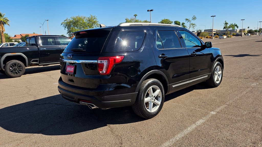Used 2018 Ford Explorer XLT FWD image 11