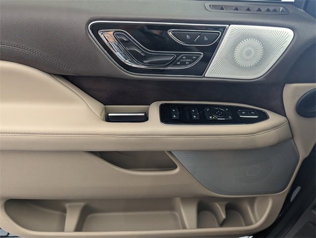 Used 2024 Lincoln Navigator L Reserve image 33