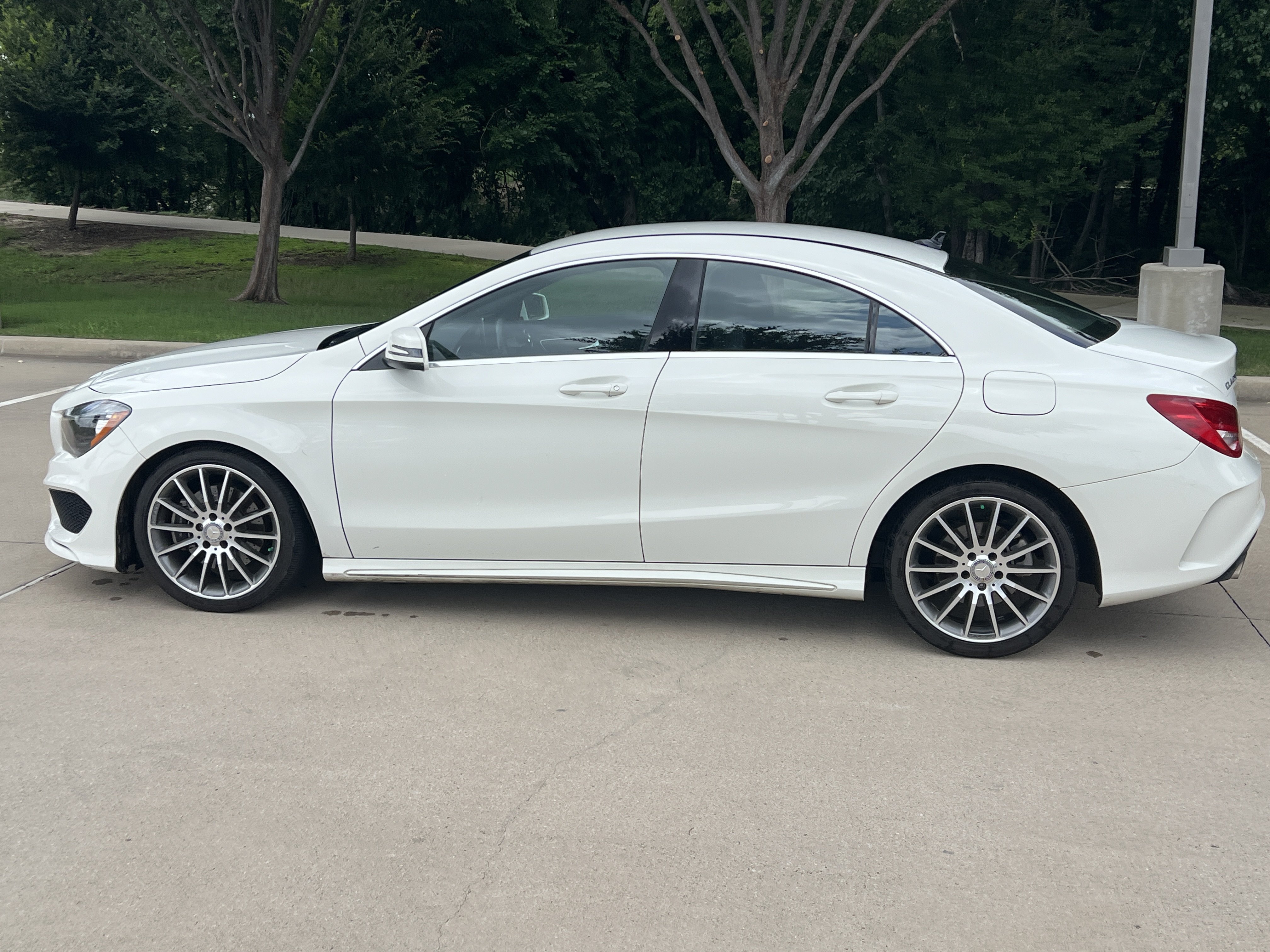 Used 2016 Mercedes-Benz CLA 250 image 7