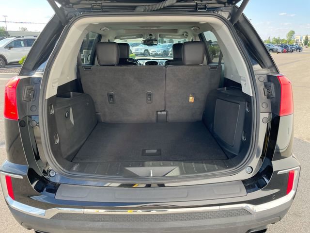 Used 2017 GMC Terrain SLT w/ Open Road Package AWD/4WD image 14