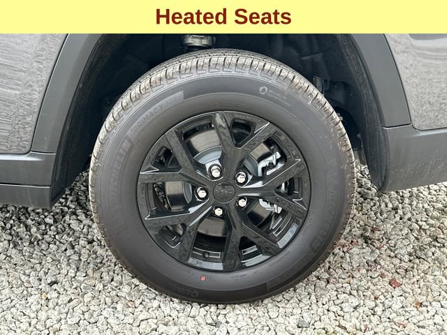 Used 2025 Jeep Grand Cherokee L Altitude AWD/4WD image 9