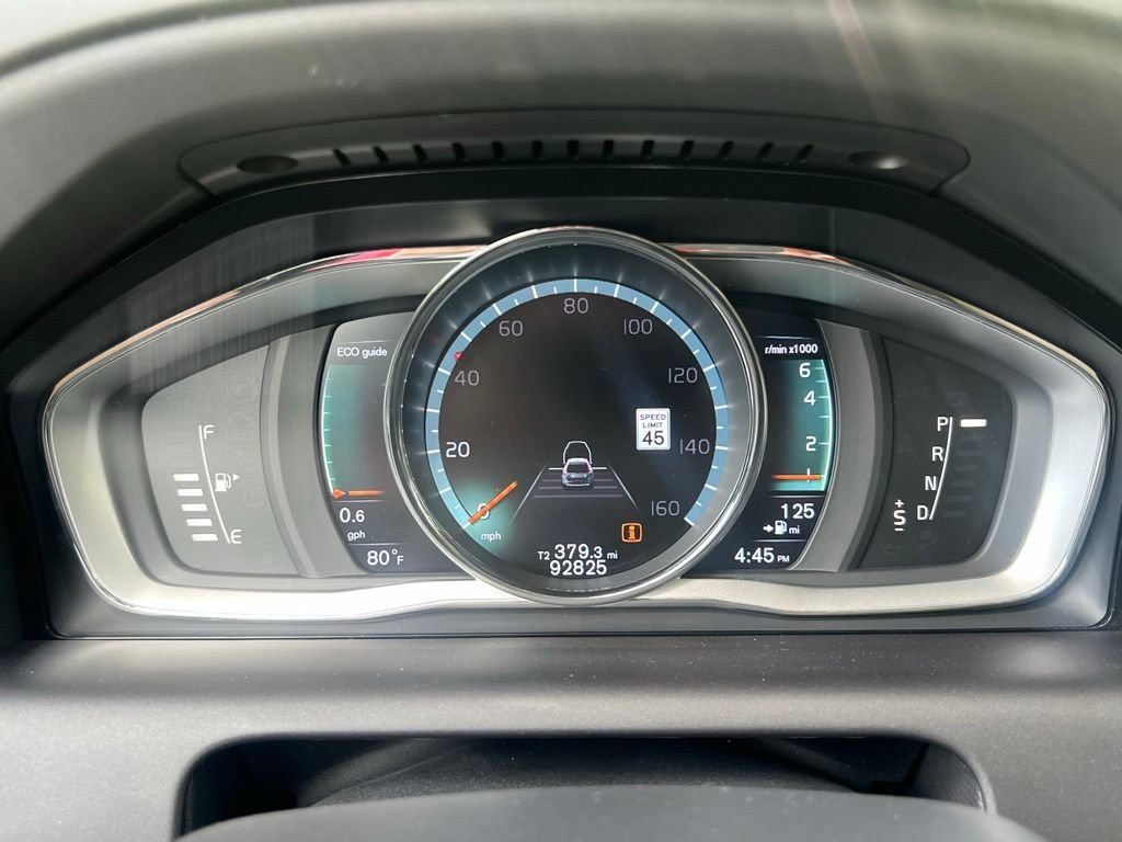 Used 2016 Volvo XC60 T6 Platinum w/ Climate Package AWD/4WD image 24