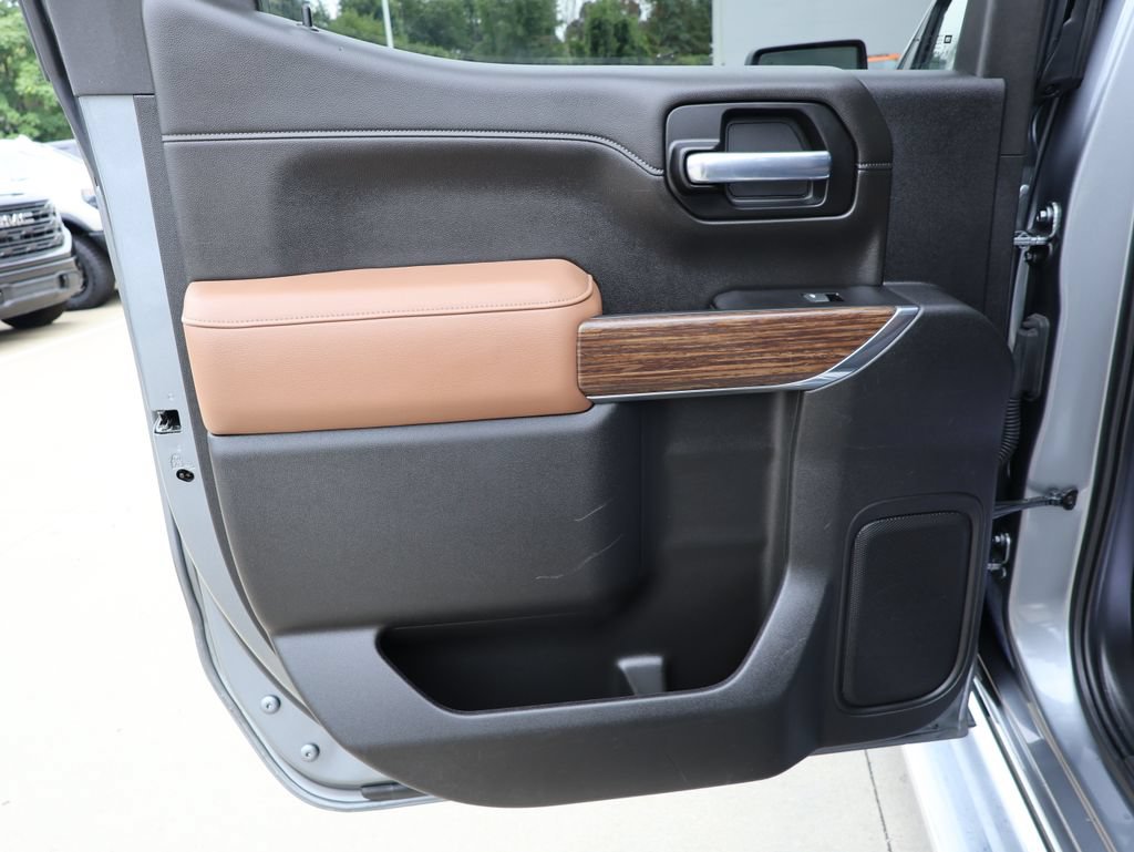 Used 2022 Chevrolet Silverado 1500 High Country w/ LPO, Dark Essentials Package AWD/4WD image 28