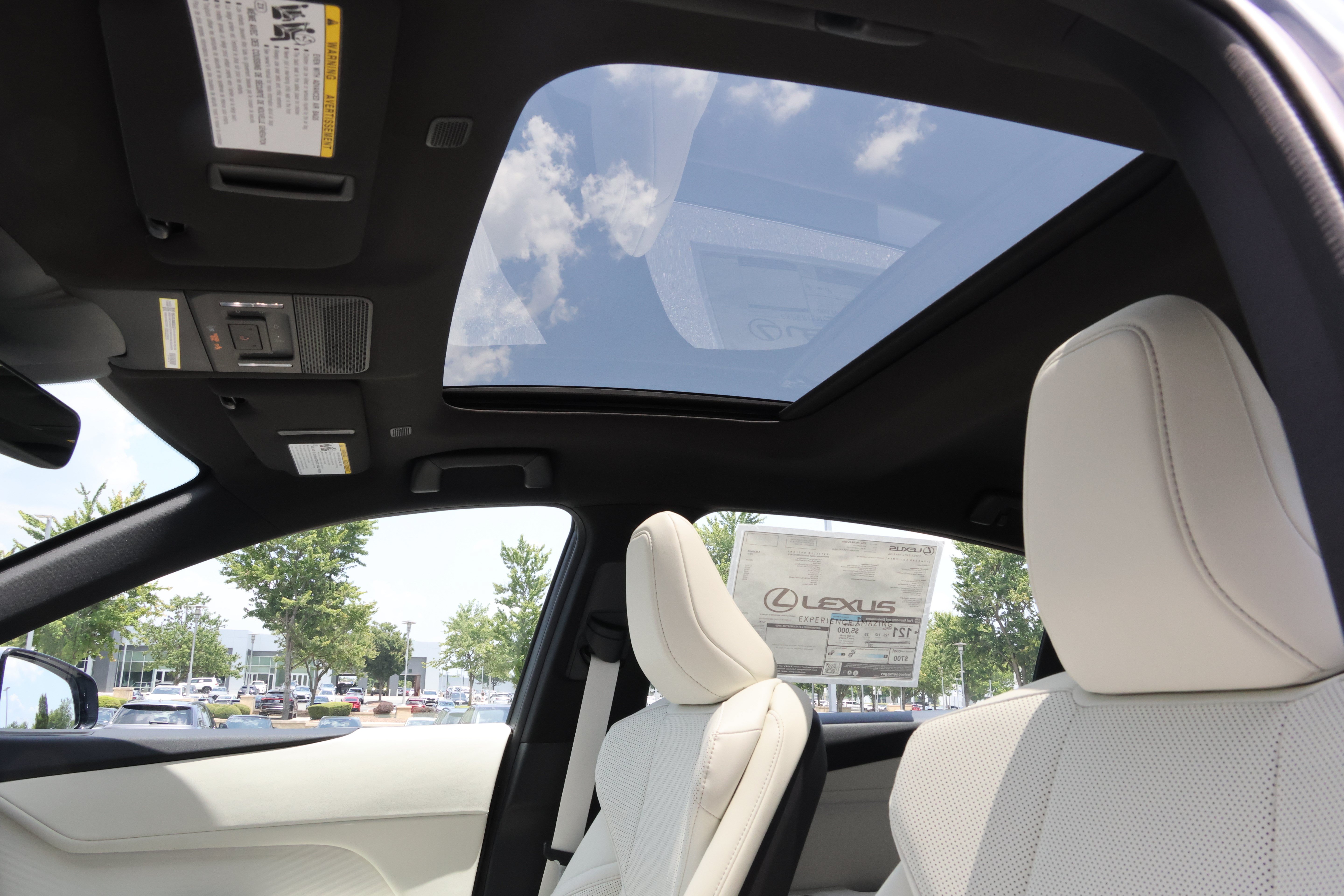New 2026 Lexus ES 350e FWD image 30
