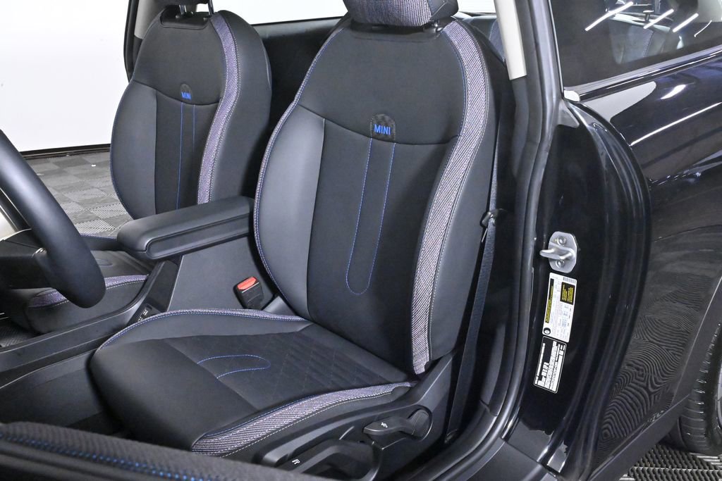 Certified 2025 MINI Cooper S image 24