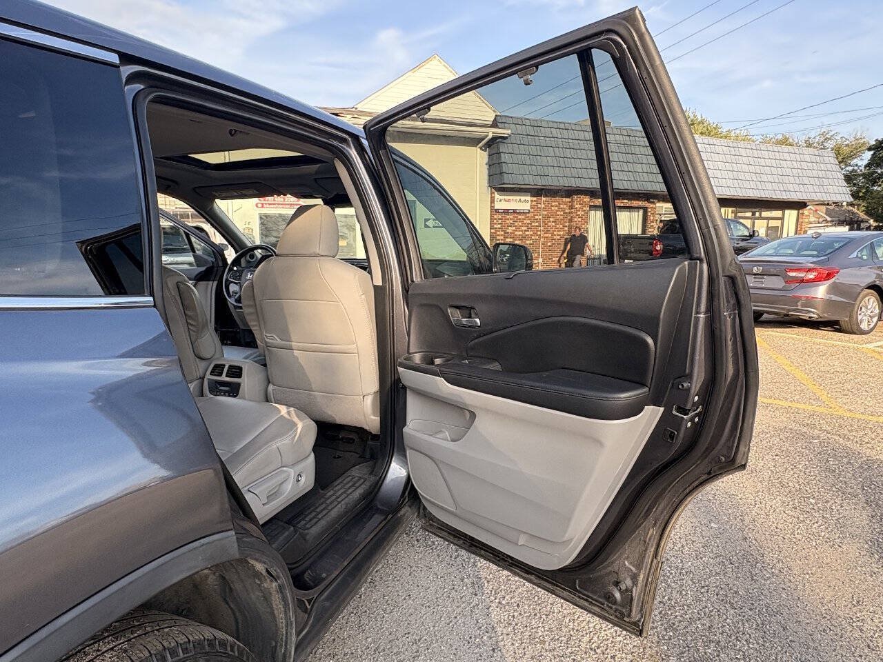 Used 2019 Honda Pilot EX-L image 19