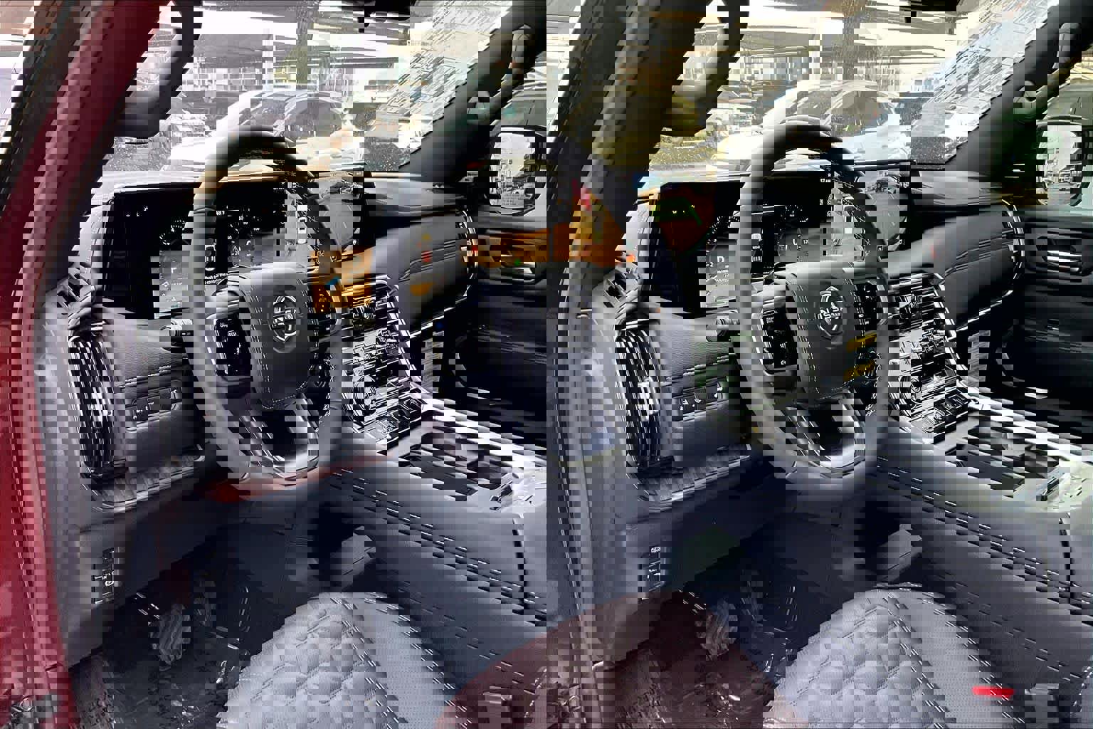 New 2025 Nissan Armada Platinum Reserve image 8