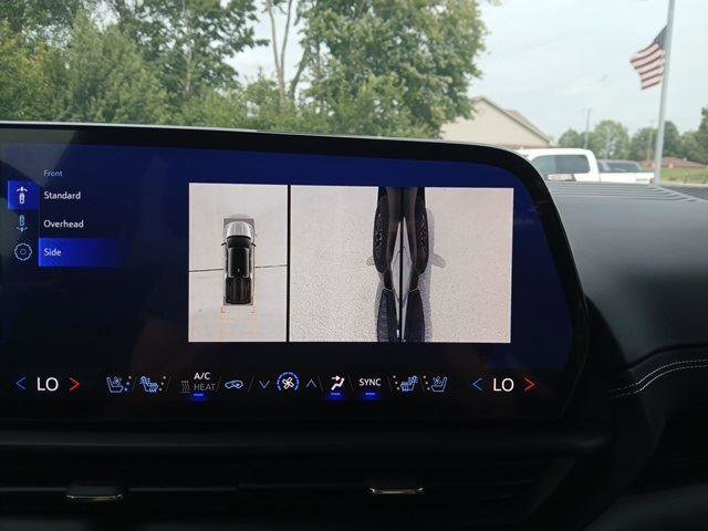New 2025 Chevrolet Silverado EV LT image 27