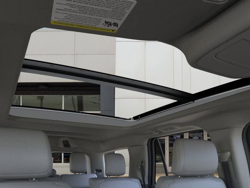 New 2026 Ford Expedition Active image 22