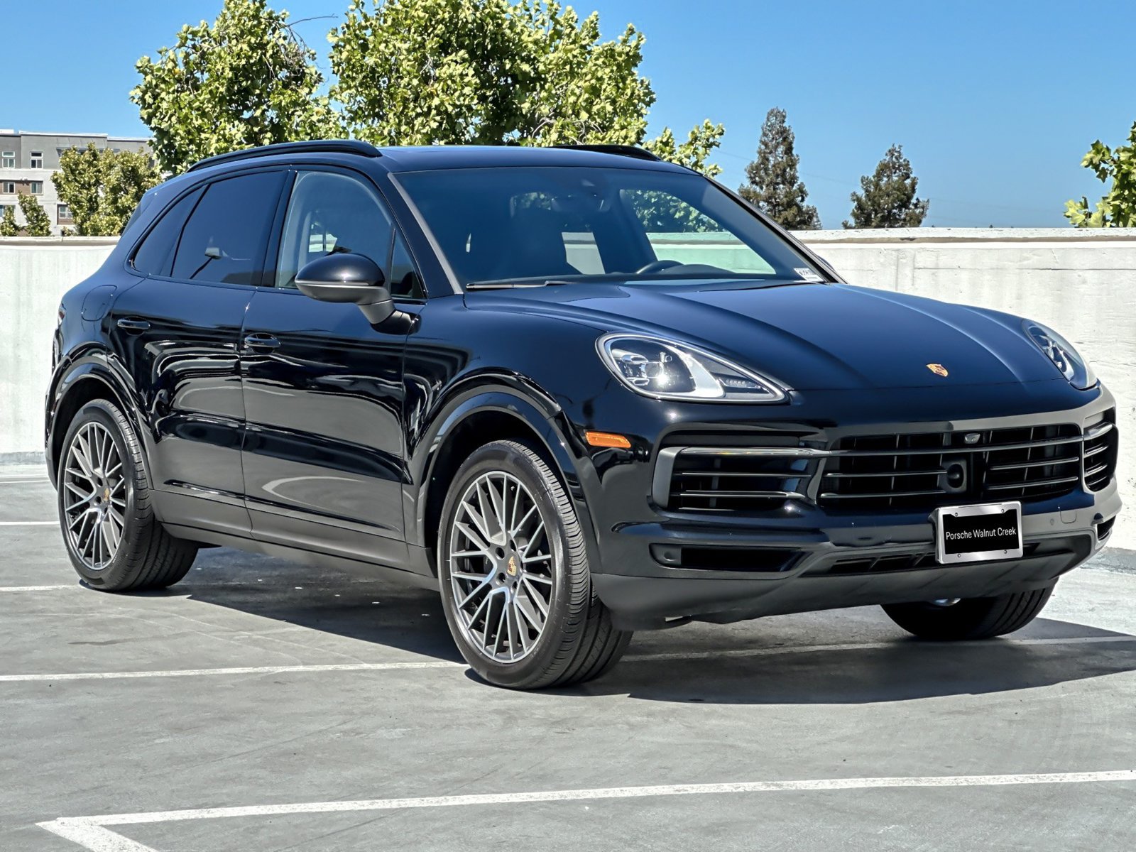 Used 2023 Porsche Cayenne AWD/4WD image 11