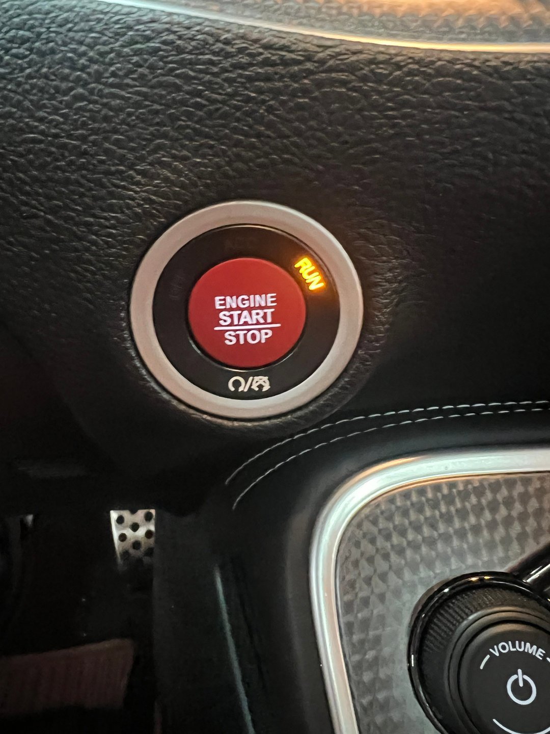 Used 2017 Dodge Challenger SRT Hellcat image 27