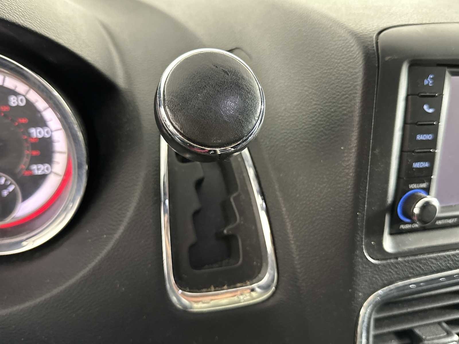 Used 2014 Dodge Grand Caravan SXT FWD image 22
