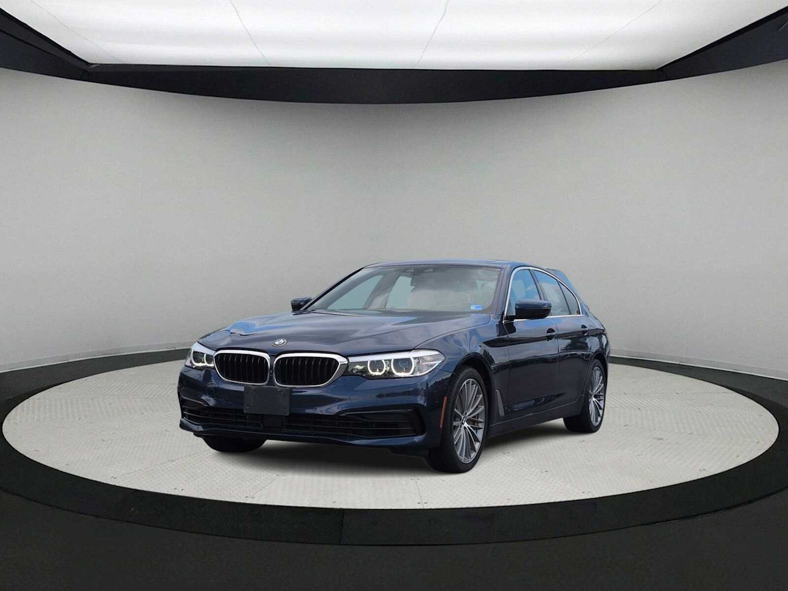 Used 2020 BMW 540i xDrive w/ Premium Package AWD/4WD image 4