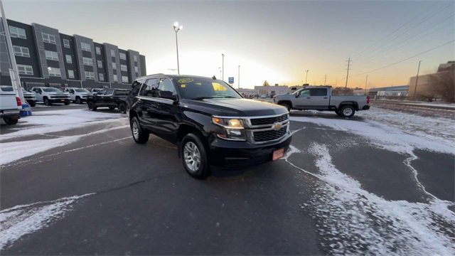 Used 2017 Chevrolet Tahoe LT image 2