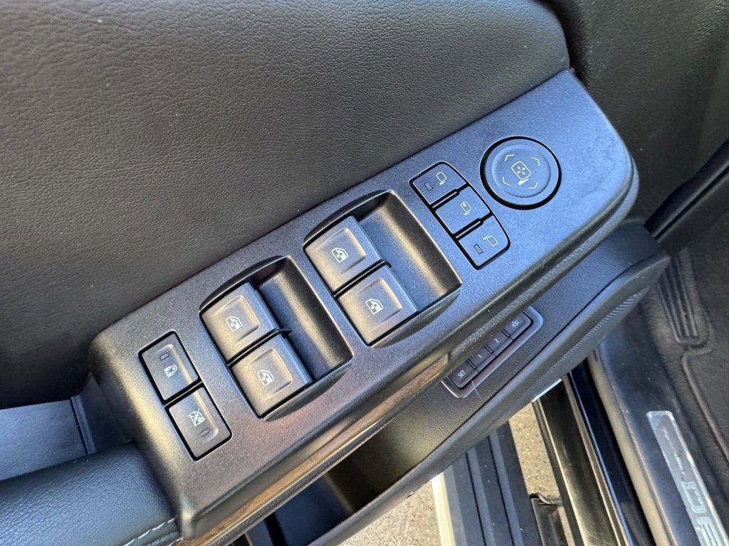 Used 2019 GMC Yukon Denali image 13