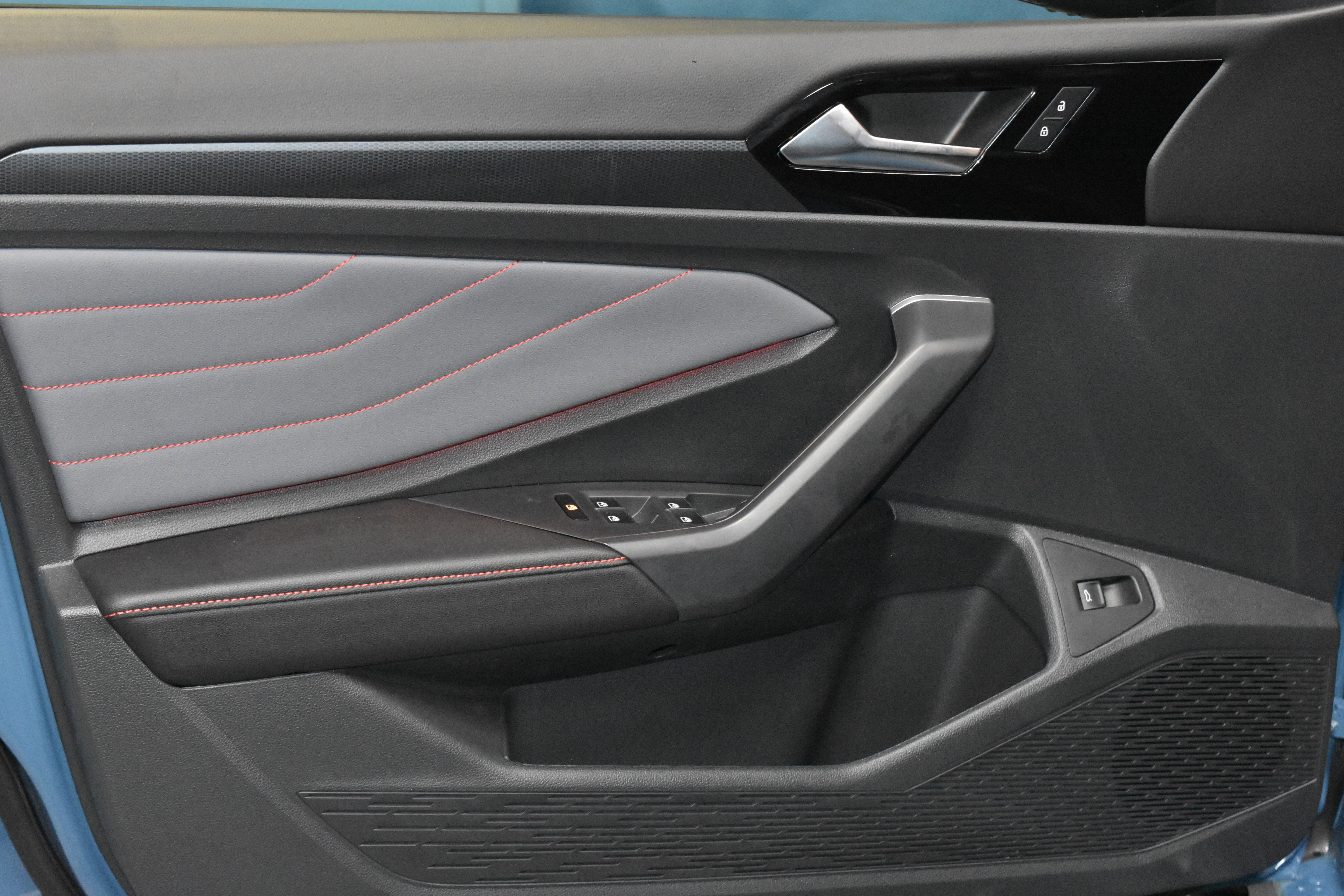 New 2026 Volkswagen Jetta GLI Autobahn FWD image 3