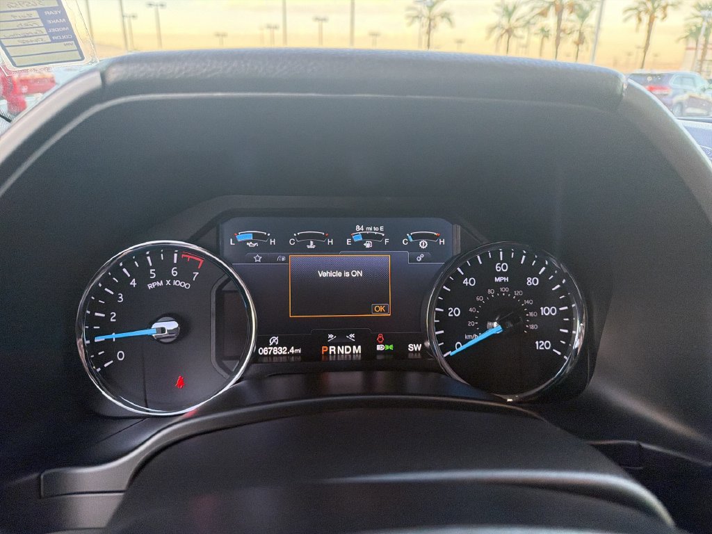 Used 2019 Ford Expedition XLT w/ Equipment Group 202A AWD/4WD image 12