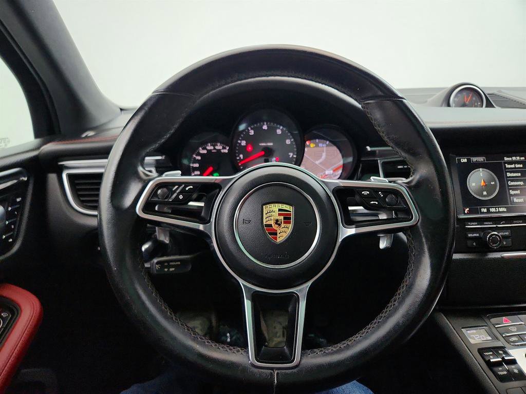 Used 2016 Porsche Macan S image 17