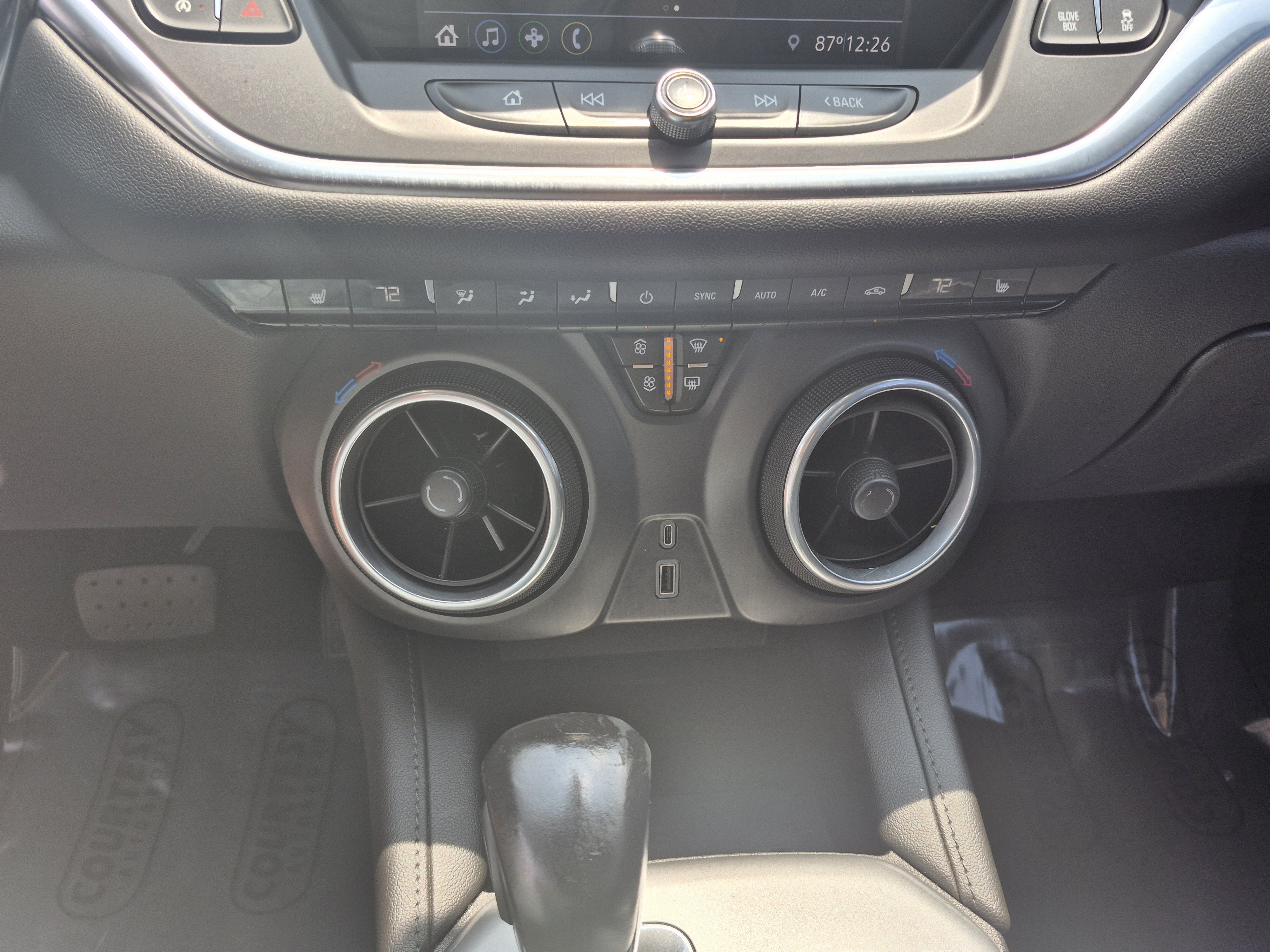 Used 2020 Chevrolet Blazer LT FWD image 26