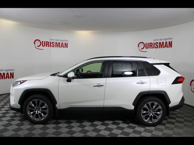 Used 2020 Toyota RAV4 Limited AWD/4WD image 4